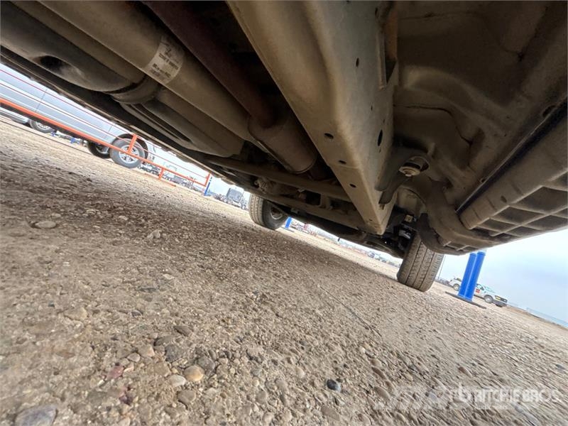 Ford F-150 XL 4x4 Crew Cab Pickup أخرى