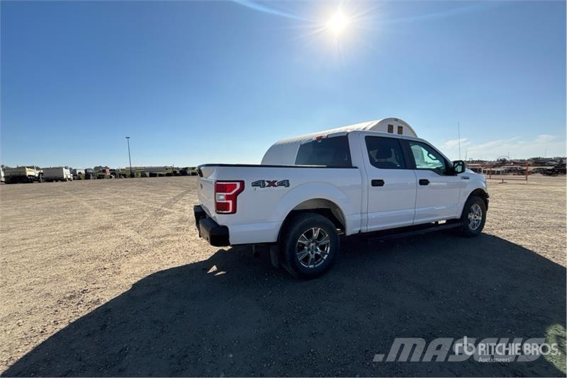 Ford F-150 XL 4x4 Crew Cab Pickup أخرى