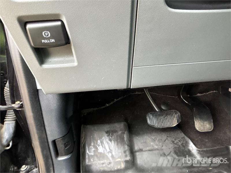 Ford F-150 XL 4x4 Crew Cab Pickup أخرى