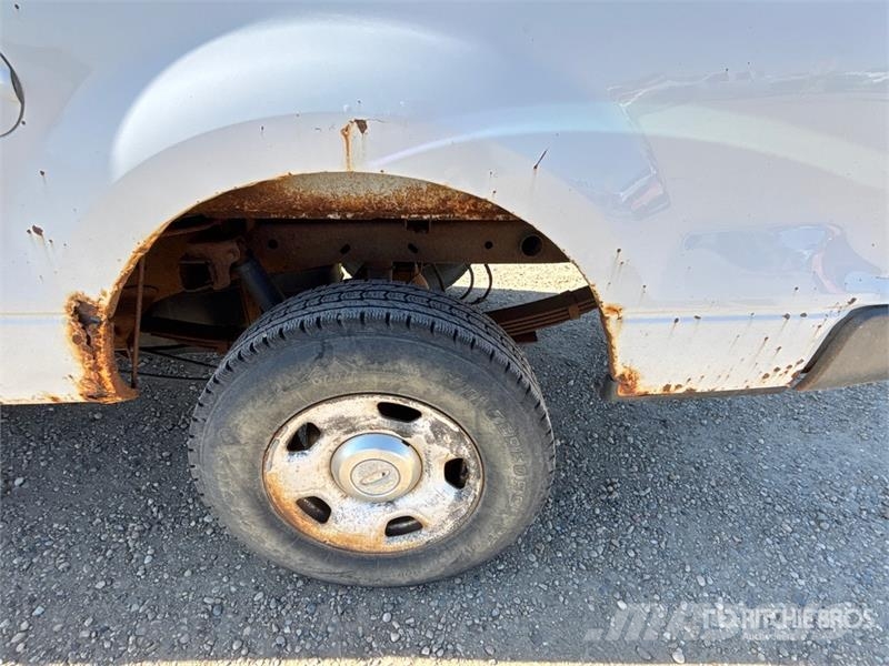 Ford F-150 XL 4x4 Pickup Інше