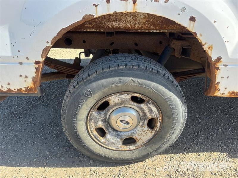 Ford F-150 XL 4x4 Pickup Інше