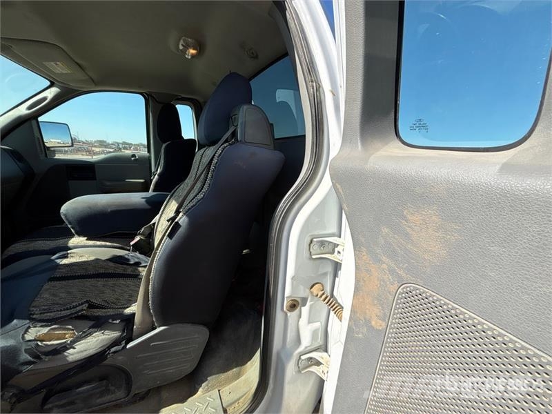 Ford F-150 XL 4x4 Pickup Інше