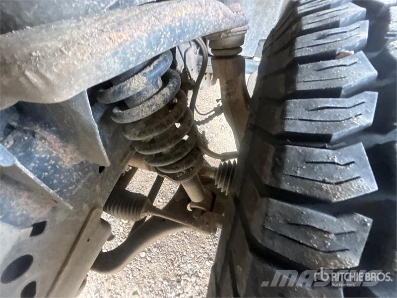 Ford F-150 XLT 4x2 Crew Cab Pickup أخرى