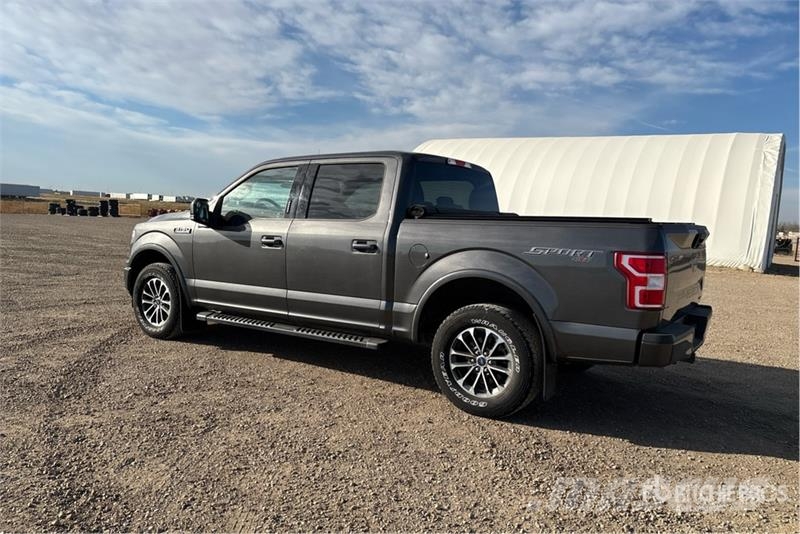 Ford F-150 XLT 4x4 Crew Cab Pickup Drugi