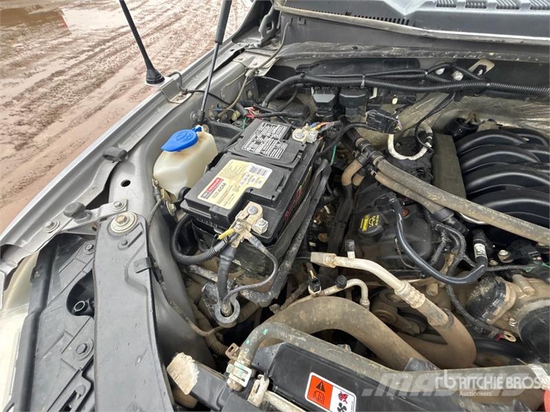 Ford F-150 XLT 4x4 Crew Cab Pickup Ostalo