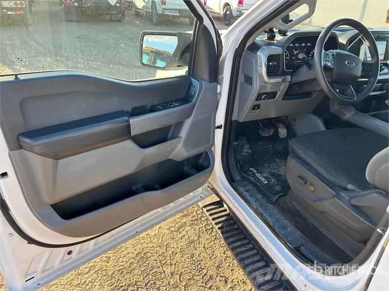 Ford F-150 XLT 4x4 Crew Cab Pickup Andere Transporter