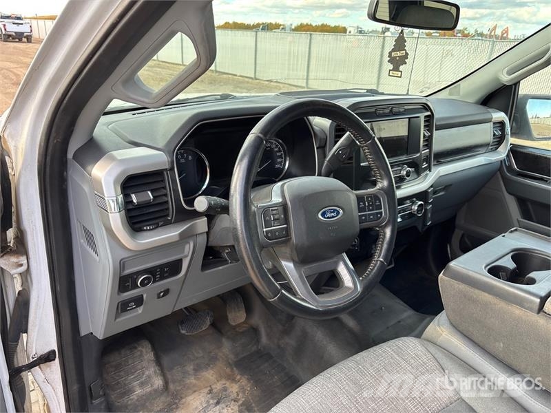 Ford F-150 XLT 4x4 Crew Cab Pickup Autre fourgon / utilitaire
