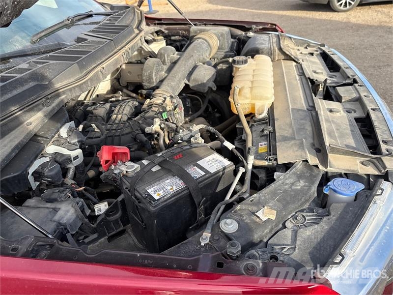Ford F-150 XLT 4x4 Crew Cab Pickup Inne