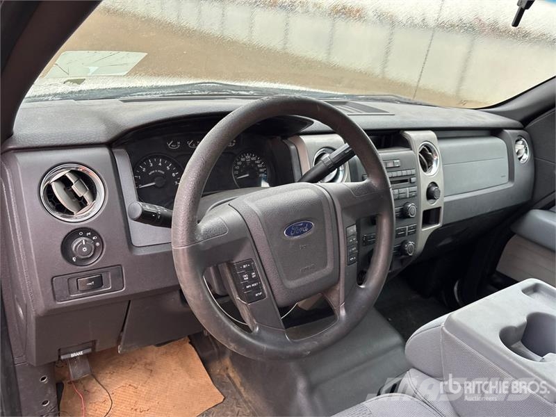 Ford F-150 XLT 4x4 Crew Cab Pickup Autre fourgon / utilitaire