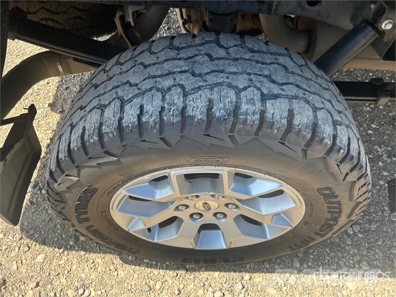 Ford F-150 XLT 4x4 Crew Cab Pickup Ostalo