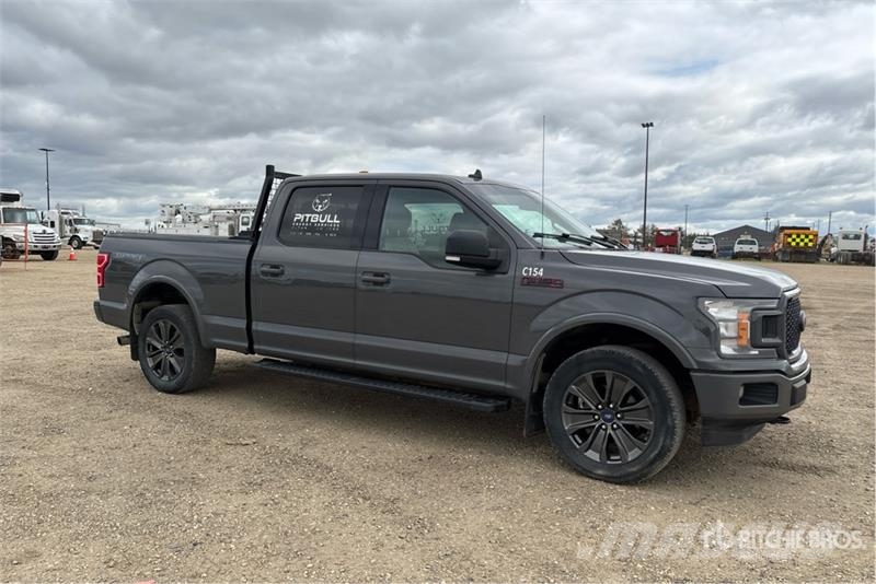 Ford F-150 XLT 4x4 Crew Cab Pickup Muu