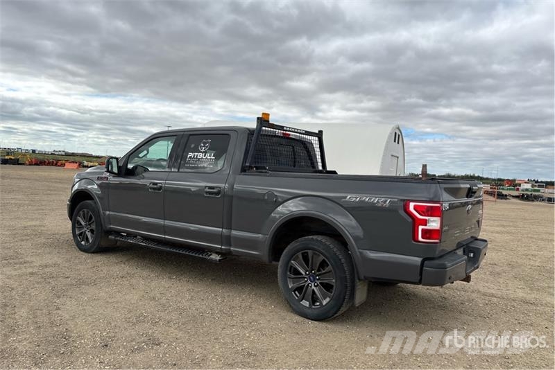Ford F-150 XLT 4x4 Crew Cab Pickup Muu