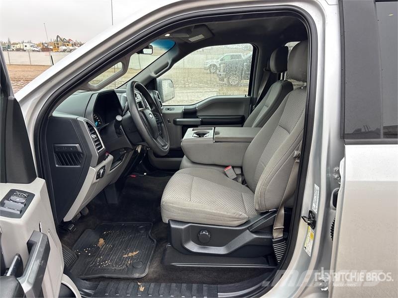Ford F-150 XLT 4x4 Crew Cab Pickup Ostalo
