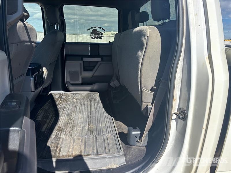 Ford F-150 XLT 4x4 Crew Cab Pickup Other