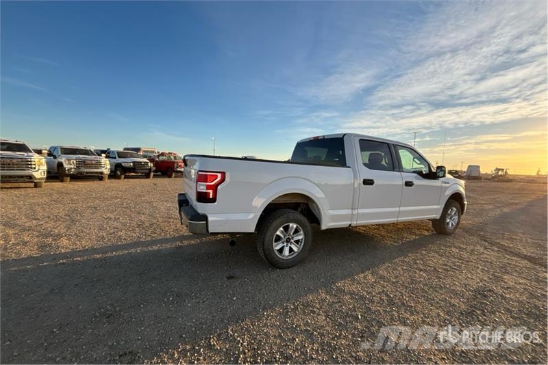 Ford F-150 XLT 4x4 Crew Cab Pickup Ostalo