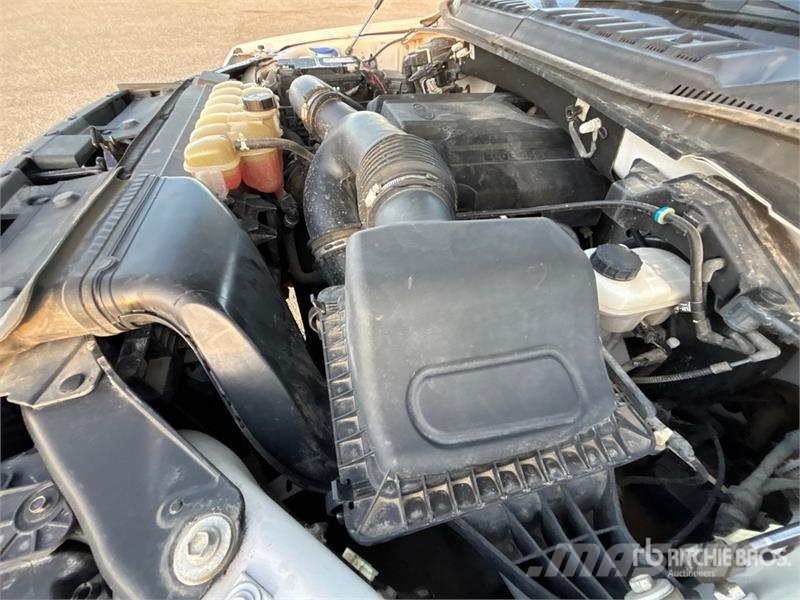 Ford F-150 XLT 4x4 Crew Cab Pickup Ostalo