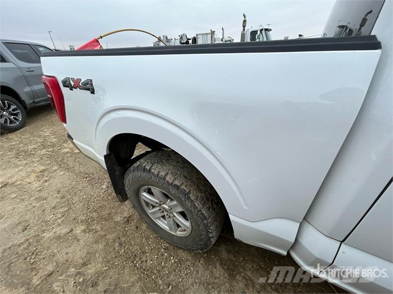Ford F-150 XLT 4x4 Crew Cab Pickup 其他
