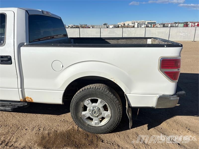 Ford F-150 XLT 4x4 Crew Cab Pickup Diger