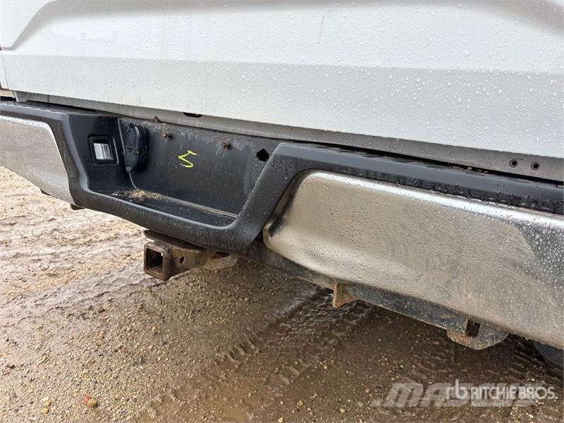 Ford F-150 XLT 4x4 Crew Cab Pickup Ostalo