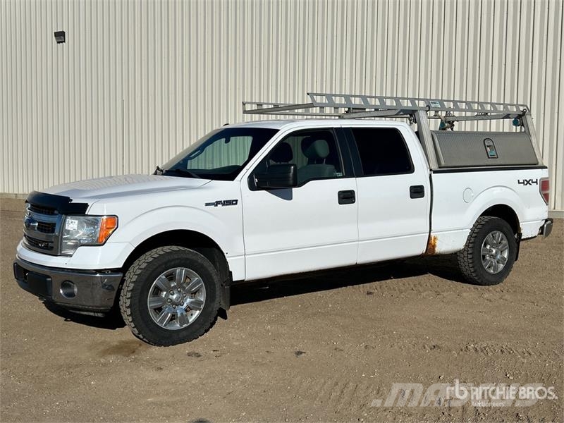 Ford F-150 XLT 4x4 Crew Cab Pickup Ostalo