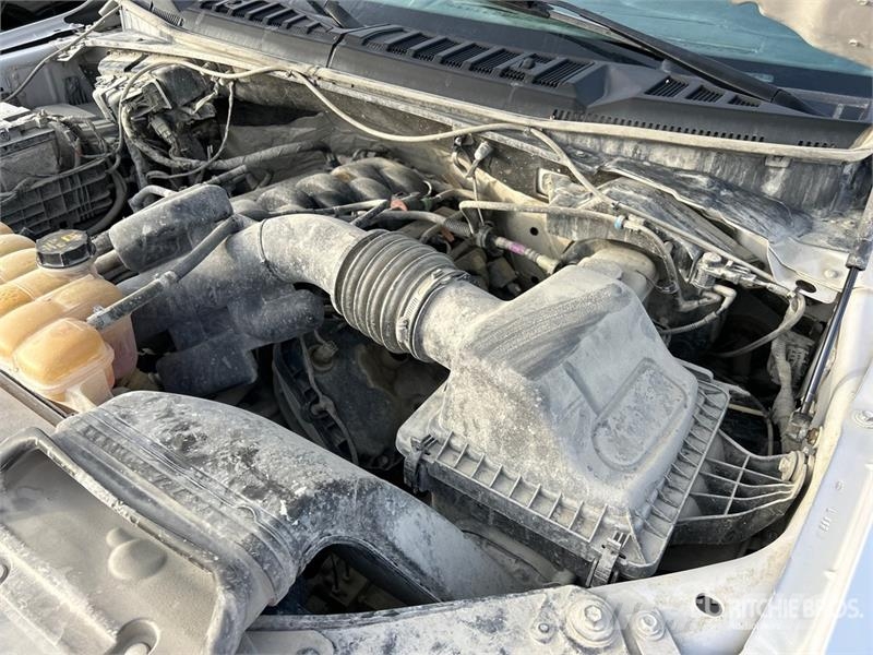Ford F-150 XLT 4x4 Crew Cab Pickup أخرى