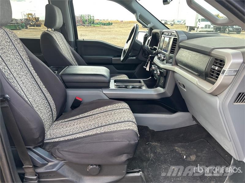 Ford F-150 XLT 4x4 Crew Cab Pickup Muu
