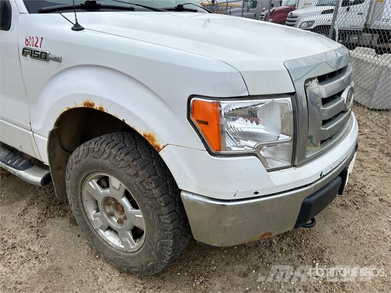 Ford F-150 XLT 4x4 Crew Cab Pickup (Inoperable) أخرى