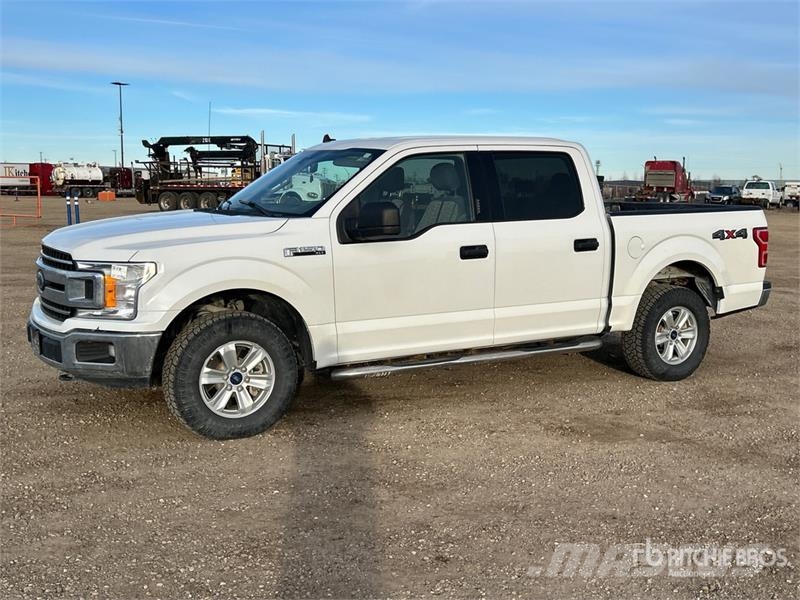Ford F-150 XLT 4x4 Crew Cab Pickup أخرى