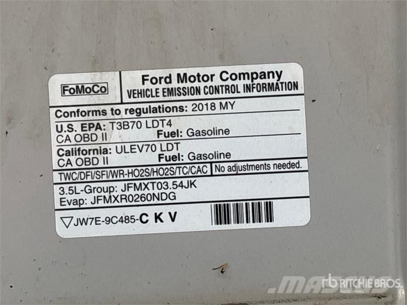 Ford F-150 XLT 4x4 Crew Cab Pickup Kita