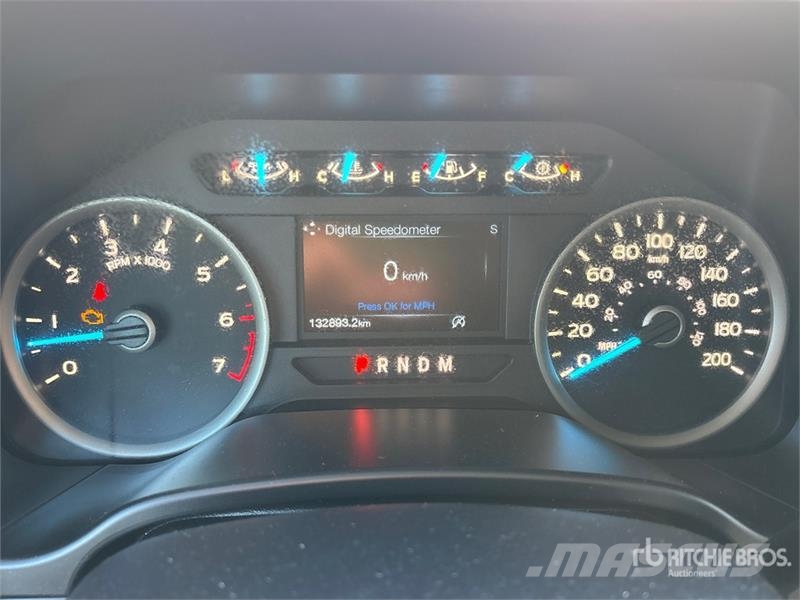 Ford F-150 XLT 4x4 Crew Cab Pickup Andere Transporter