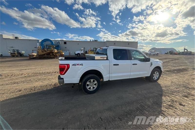 Ford F-150 XLT 4x4 Crew Cab Pickup Other