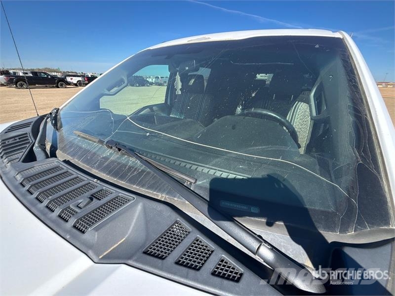 Ford F-150 XLT 4x4 Crew Cab Pickup أخرى