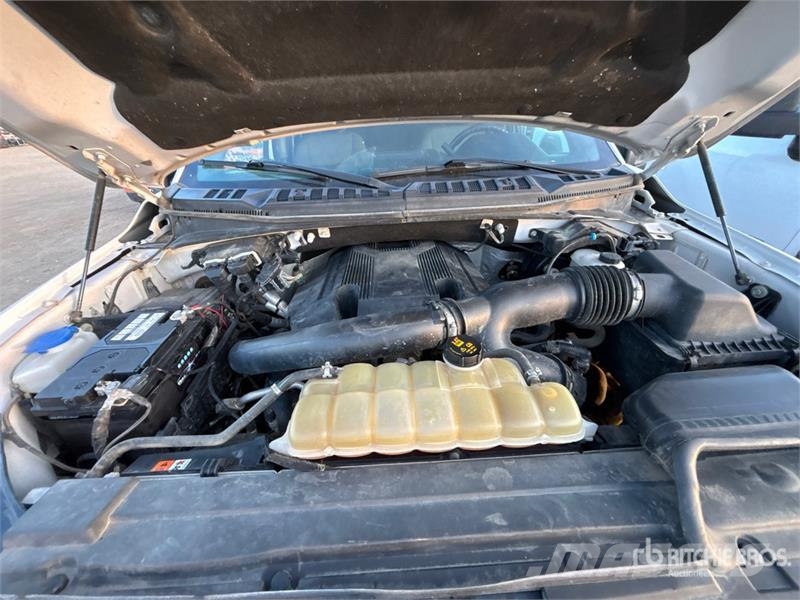 Ford F-150 XLT 4x4 Crew Cab Pickup Ostalo