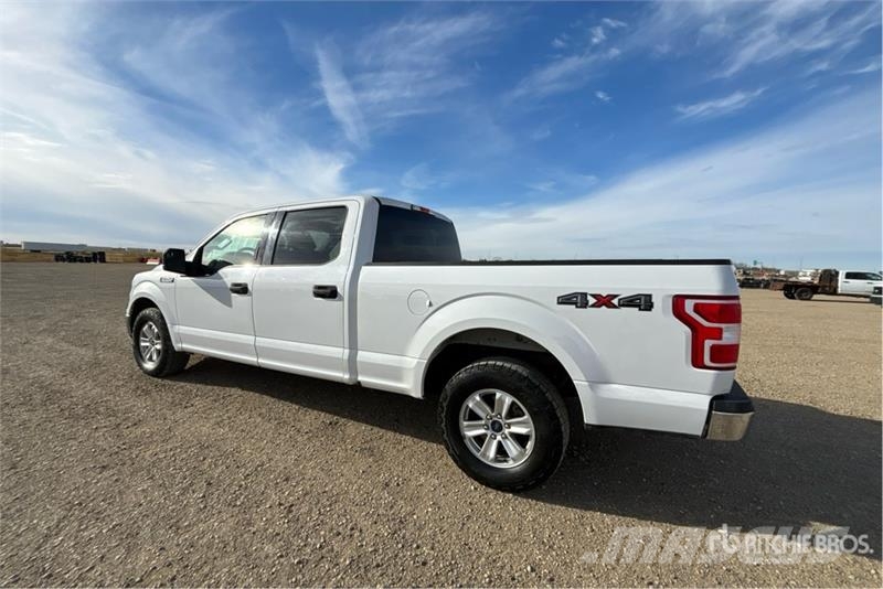Ford F-150 XLT 4x4 Crew Cab Pickup Muu