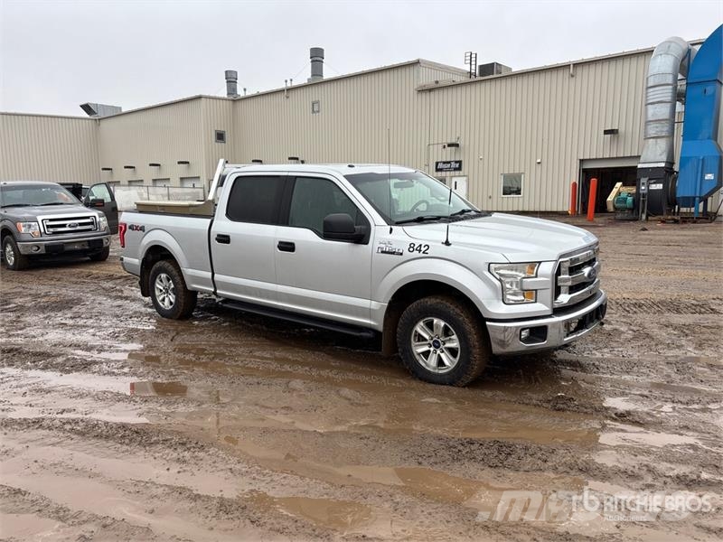 Ford F-150 XLT 4x4 Crew Cab Pickup Ostalo