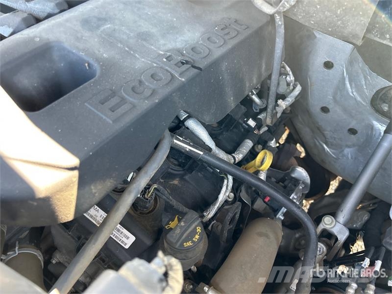 Ford F-150 XLT 4x4 Crew Cab Pickup Ostalo