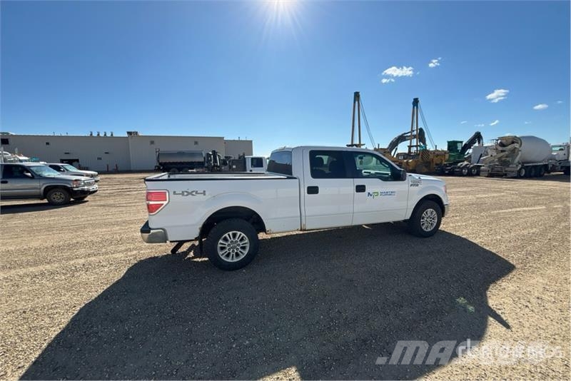 Ford F-150 XLT 4x4 Crew Cab Pickup Andere Transporter