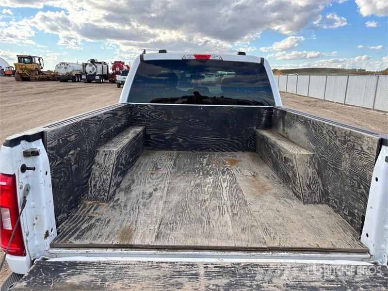 Ford F-150 XLT 4x4 Crew Cab Pickup Autre fourgon / utilitaire