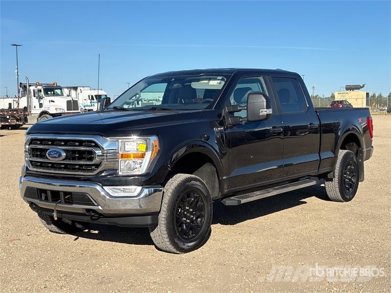 Ford F-150 XLT 4x4 Crew Cab Pickup Egyéb