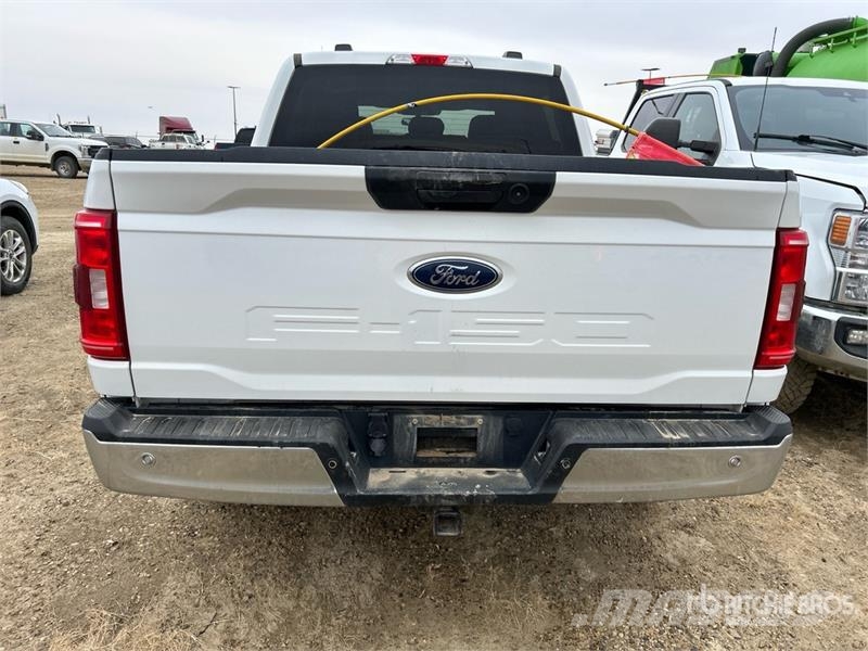 Ford F-150 XLT 4x4 Crew Cab Pickup 其他