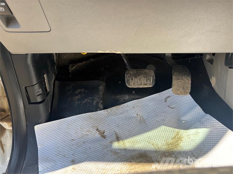 Ford F-150 XLT 4x4 Crew Cab Pickup Other