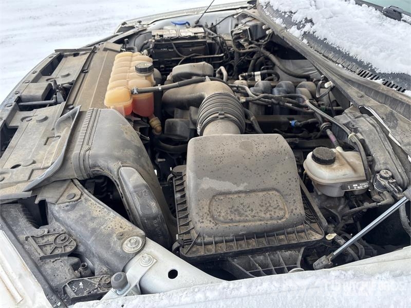 Ford F-150 XLT 4x4 Crew Cab Pickup أخرى