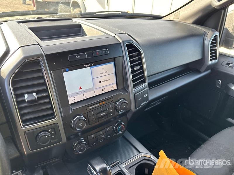 Ford F-150 XLT 4x4 Crew Cab Pickup Drugi