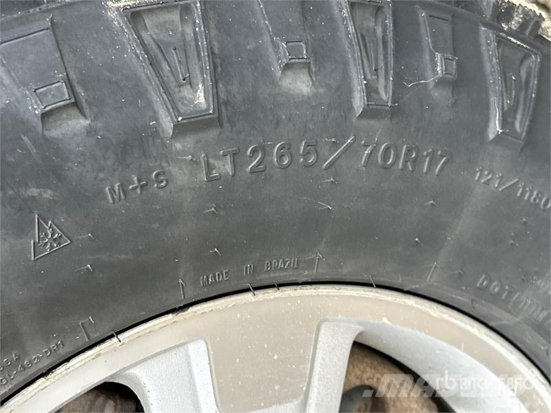 Ford F-150 XLT 4x4 Crew Cab Pickup Altele