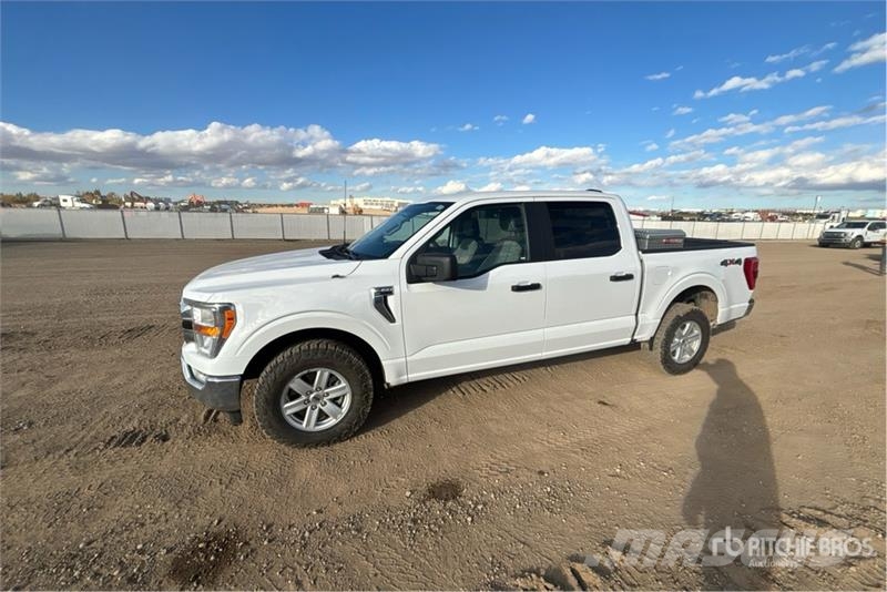 Ford F-150 XLT 4x4 Crew Cab Pickup Other