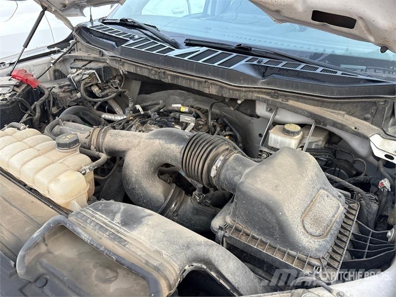 Ford F-150 XLT 4x4 Crew Cab Pickup Other