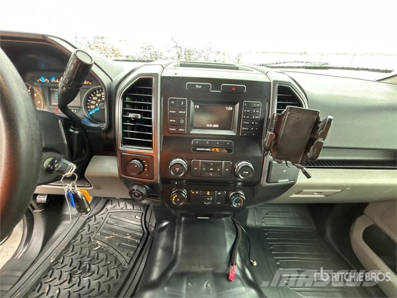 Ford F-150 XLT 4x4 Crew Cab Pickup Ostalo