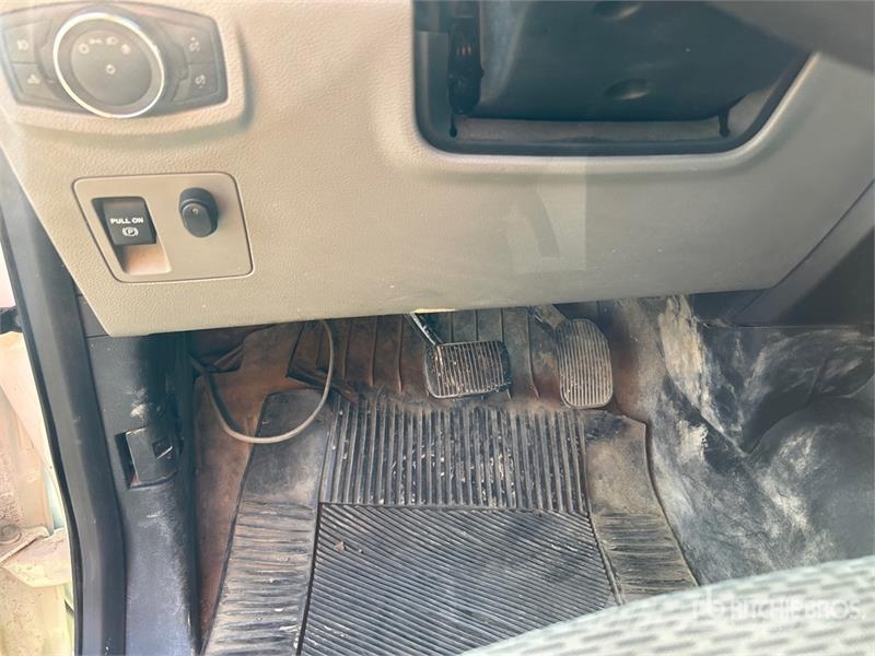 Ford F-150 XLT 4x4 Crew Cab Pickup Ostalo