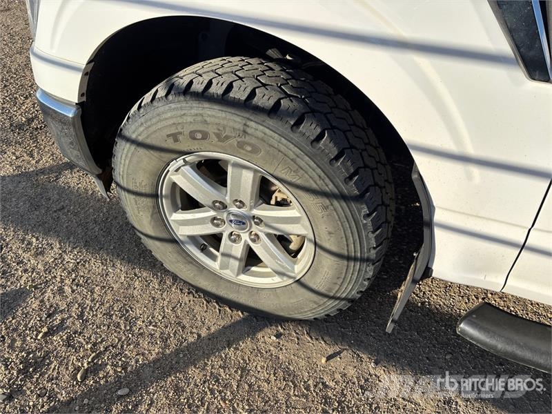 Ford F-150 XLT 4x4 Crew Cab Pickup Ostalo
