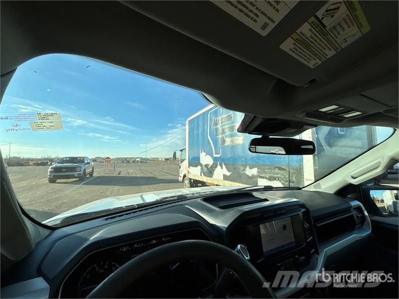 Ford F-150 XLT 4x4 Crew Cab Pickup Ostalo